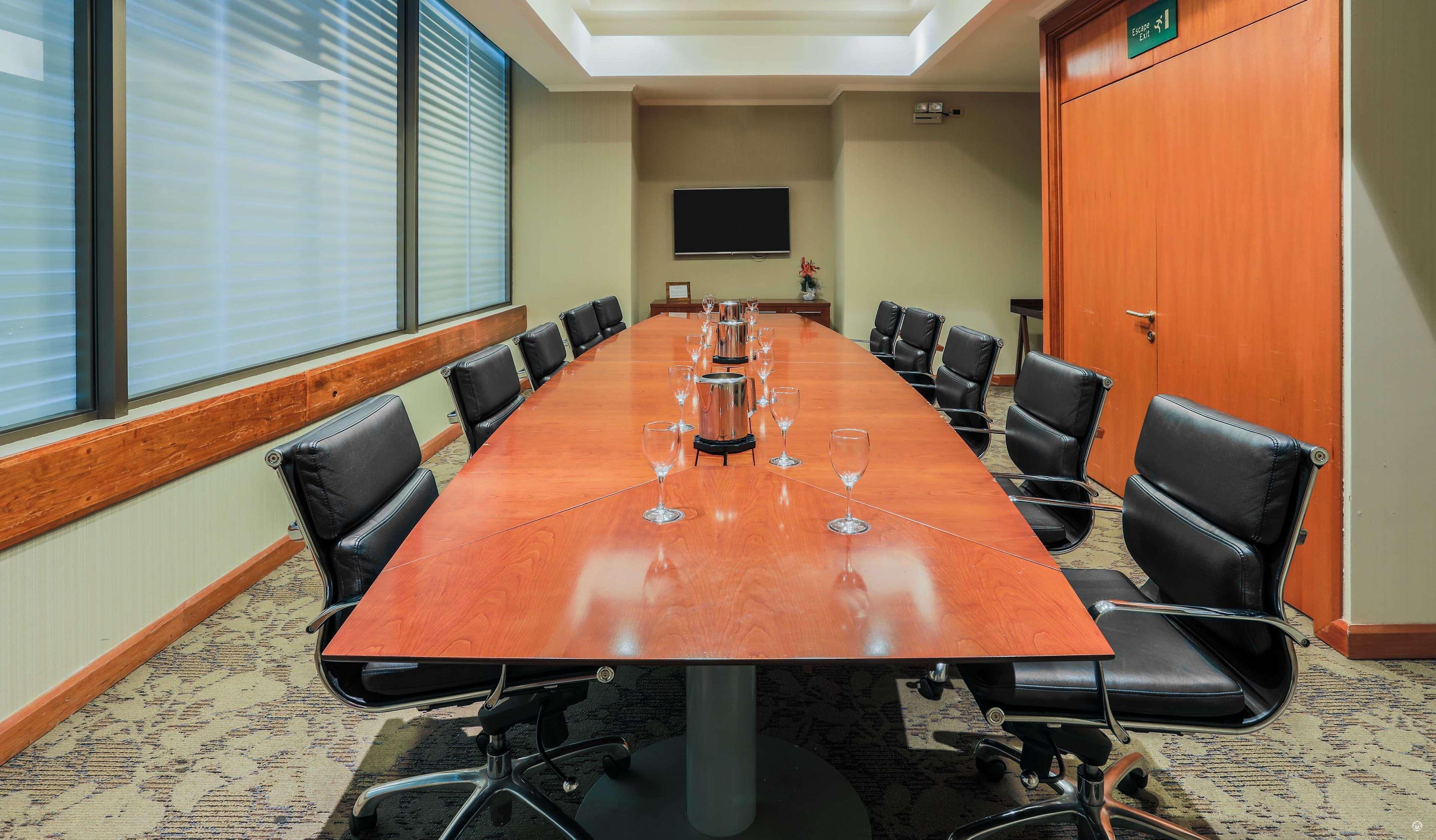Sonesta Hotel 오소르노 외부 사진 Boardroom at the Hilton San Francisco Airport