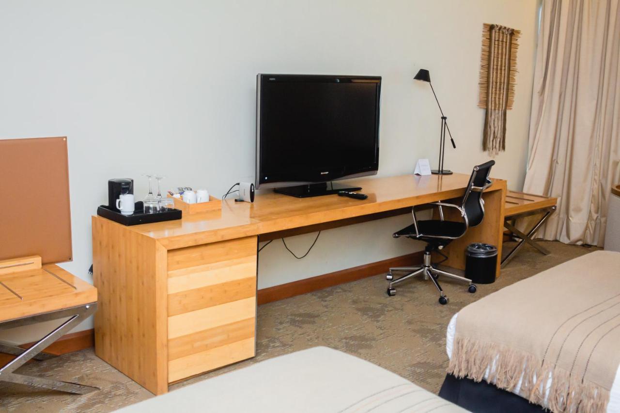 Sonesta Hotel 오소르노 외부 사진 A hotel room in the United States