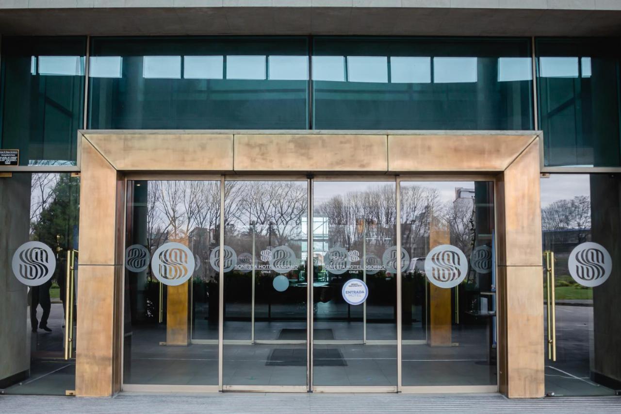 Sonesta Hotel 오소르노 외부 사진 Entrance to the National Museum of the Marine Corps