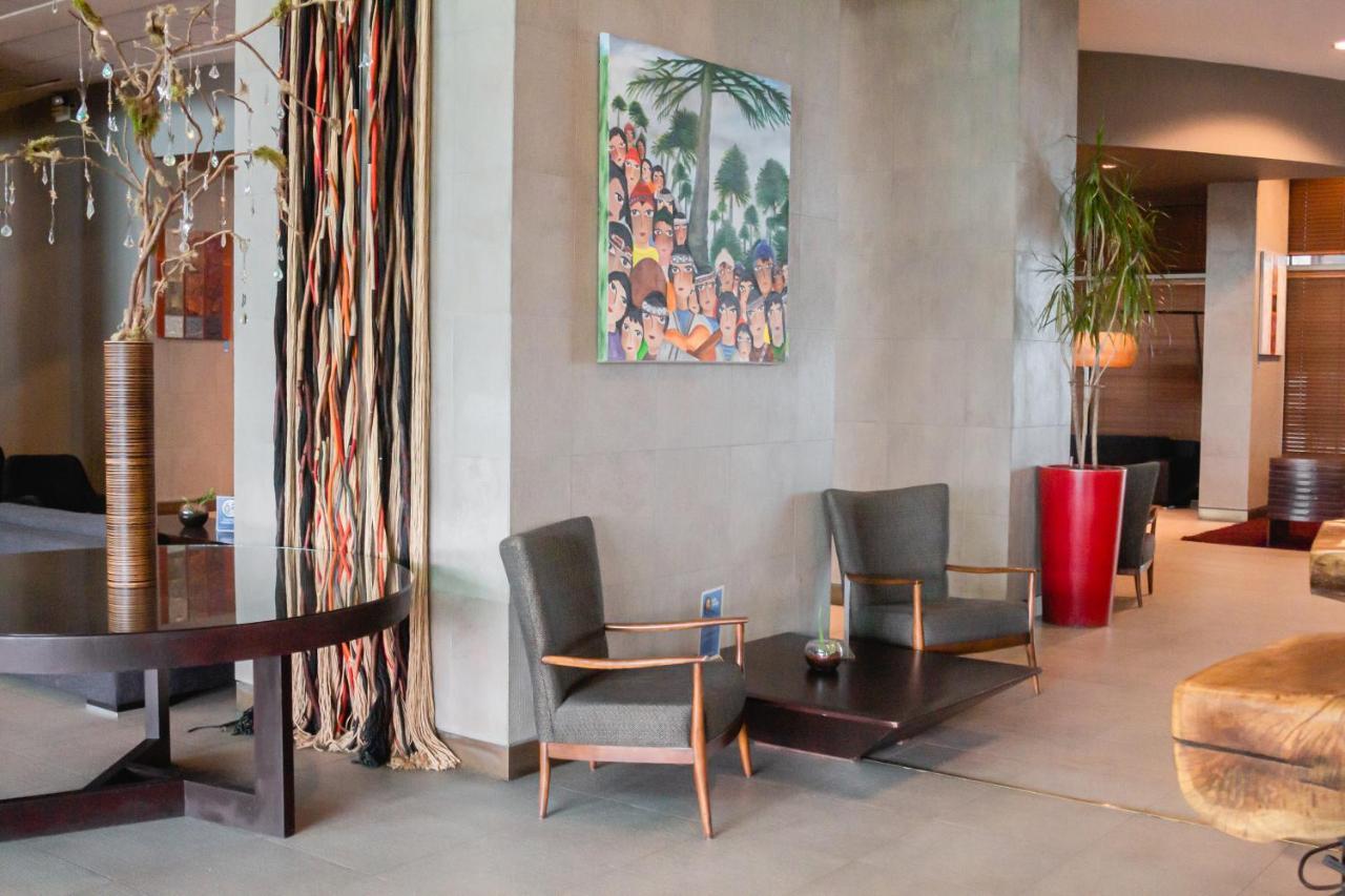 Sonesta Hotel 오소르노 외부 사진 The lobby of the hotel