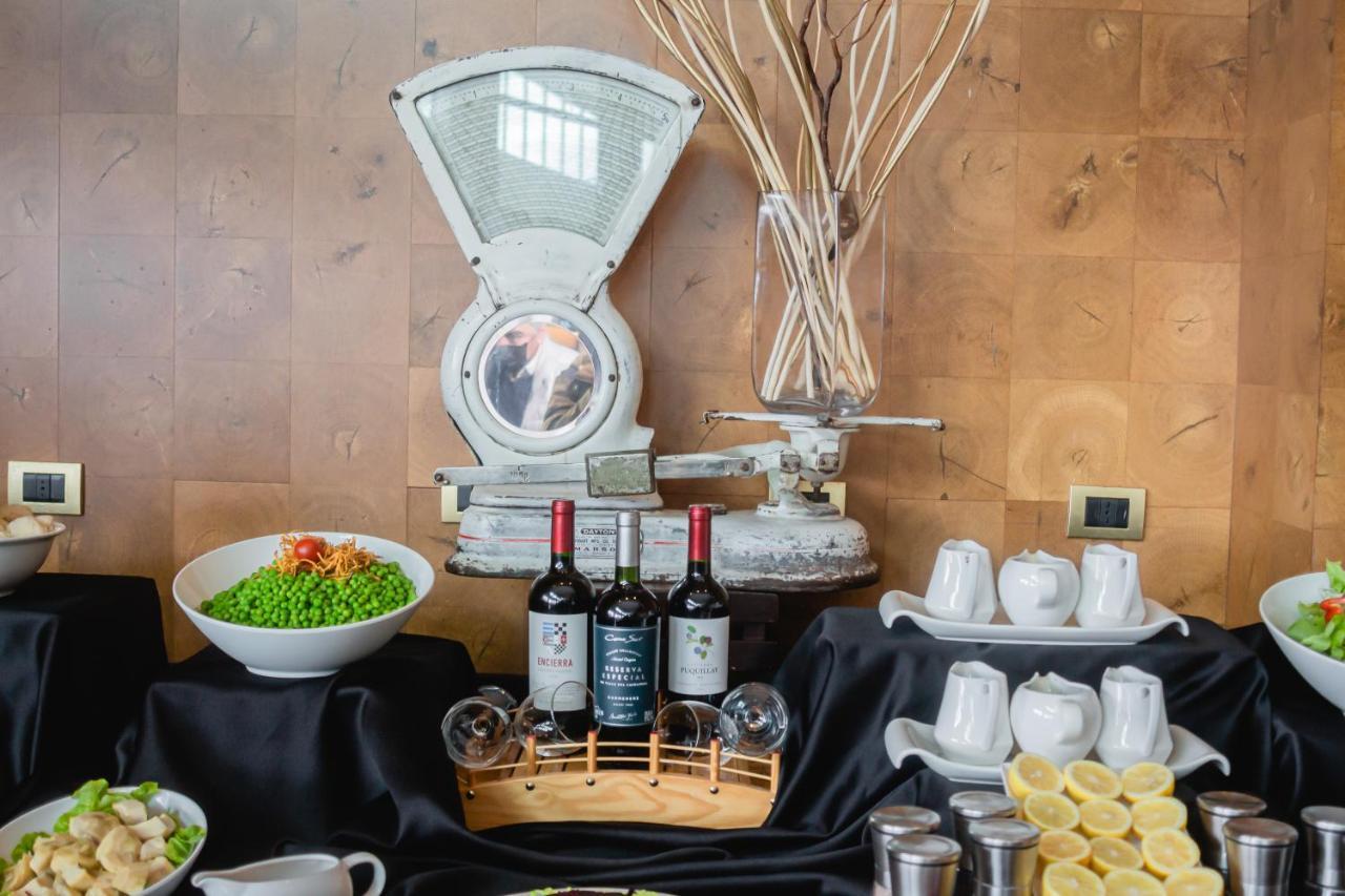 Sonesta Hotel 오소르노 외부 사진 A chafing dish